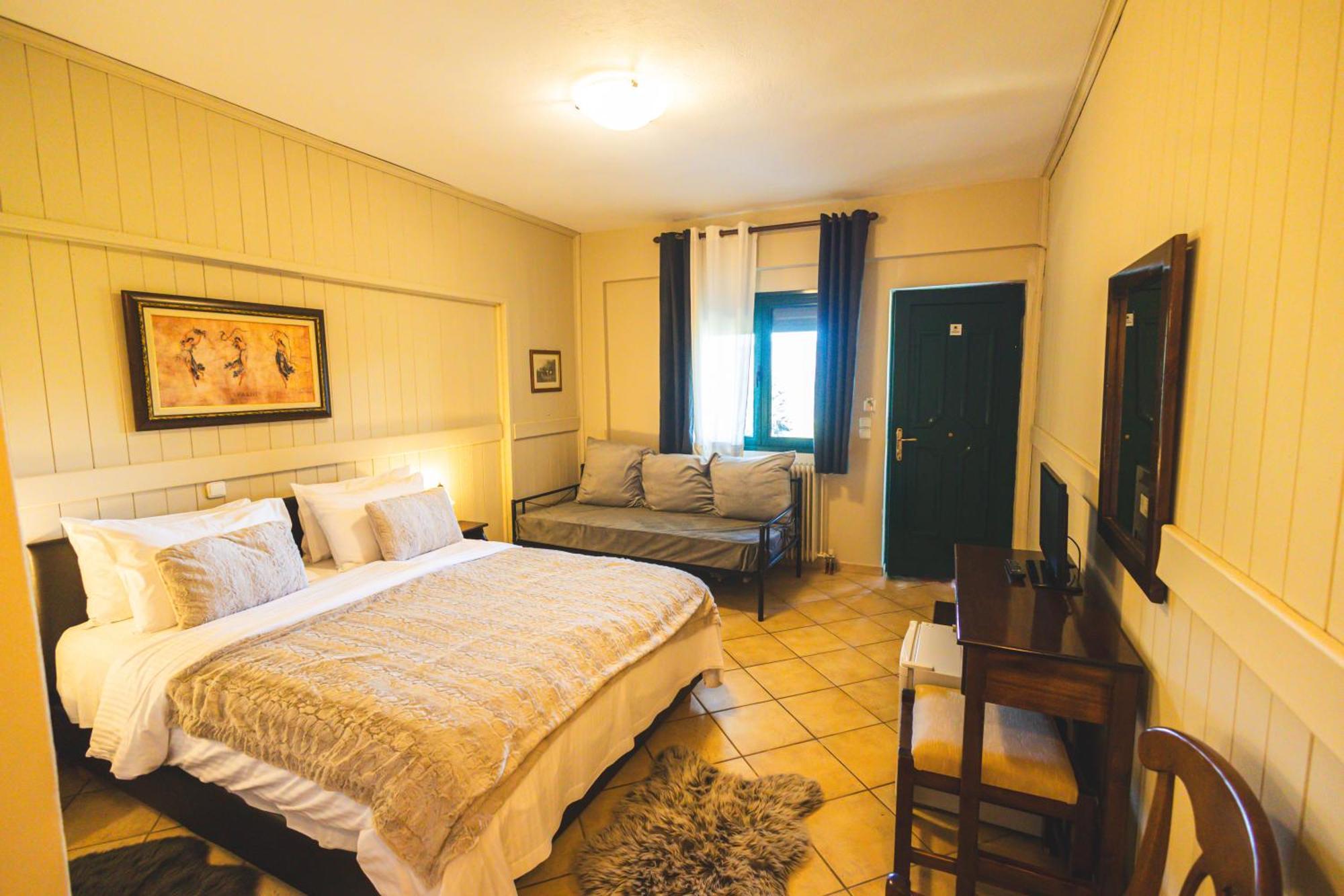 Aphrodite'S Inn Kalavrita Екстериор снимка
